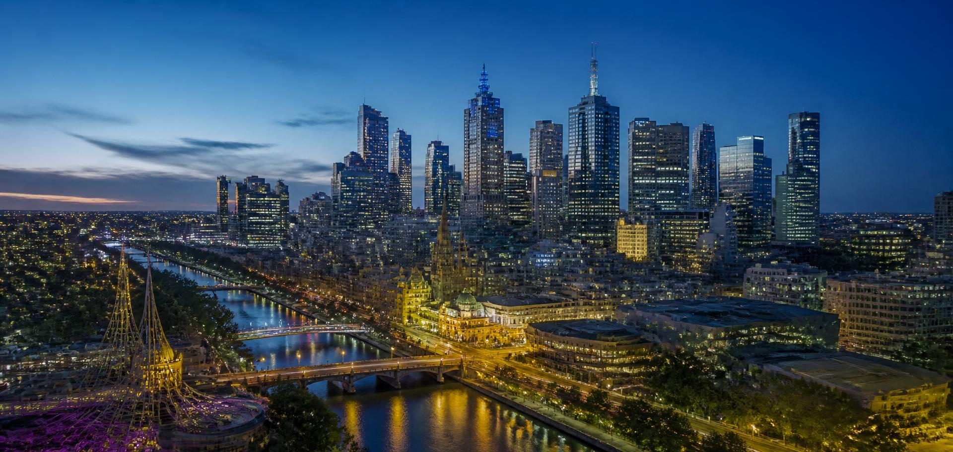 Melbourne skyline at dusk